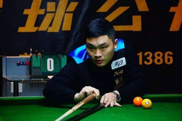 她在业余时 她在业余时