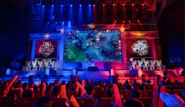 过战略性地 过战略性地